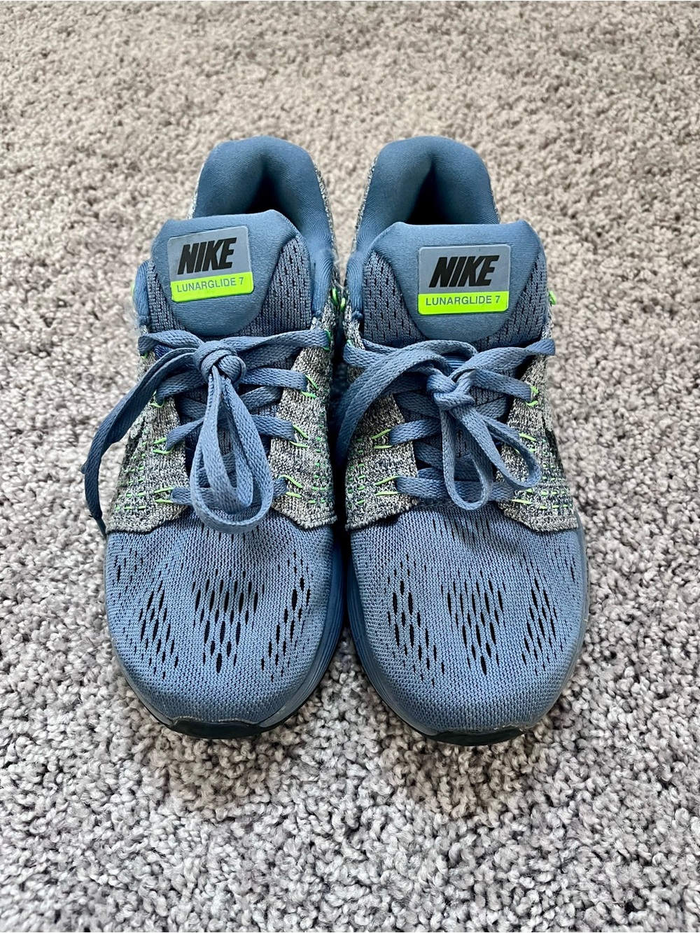 Nike woman’s Blue and Neon Green Running Sneakers - Picture 2 of 4